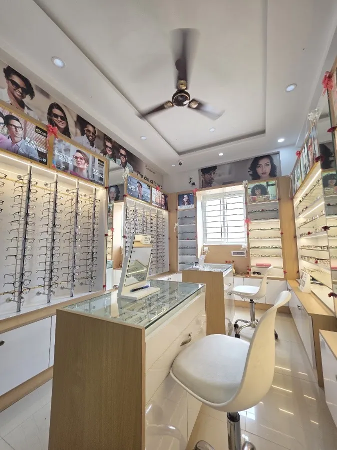 Lens&Shades Marathahalli store